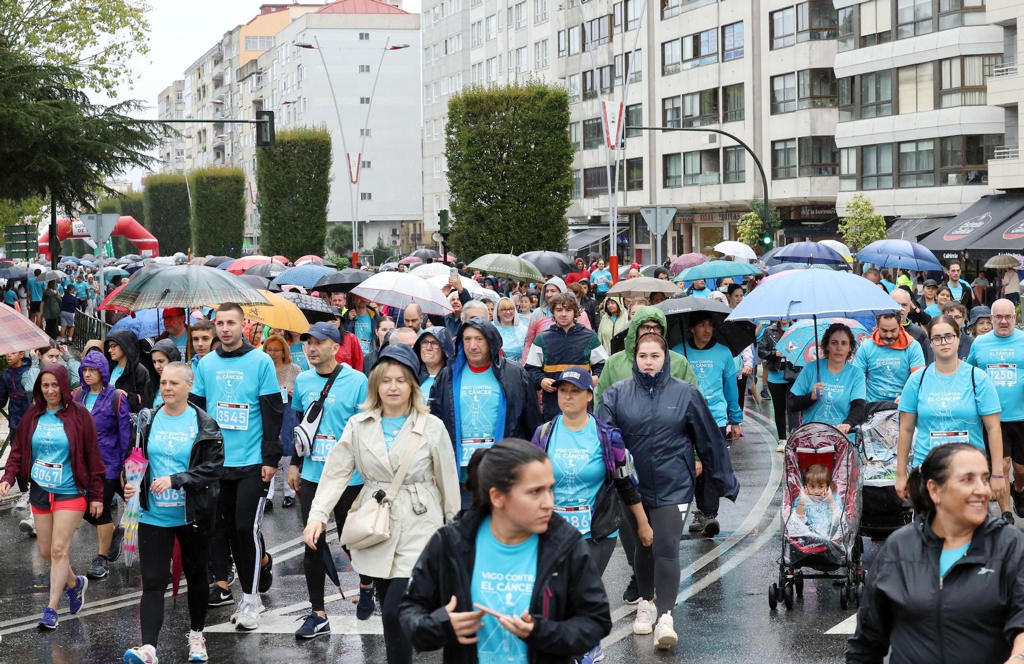 Miles de pisadas solidarias: Vigo corre contra el cáncer