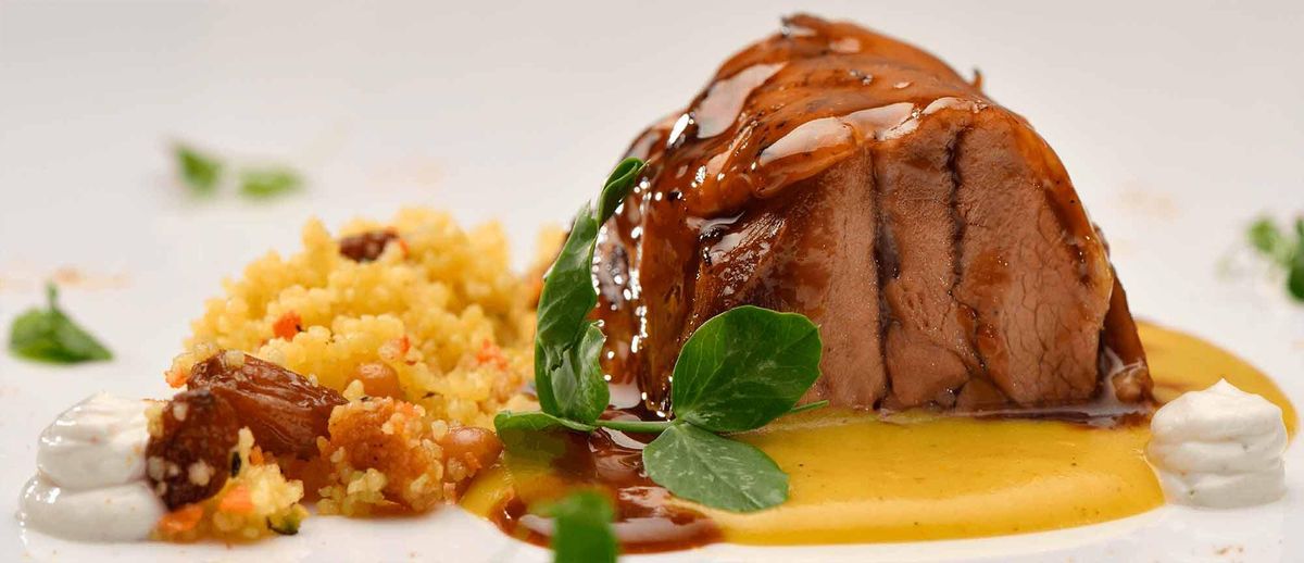 PLATO DE ALMAMATER.