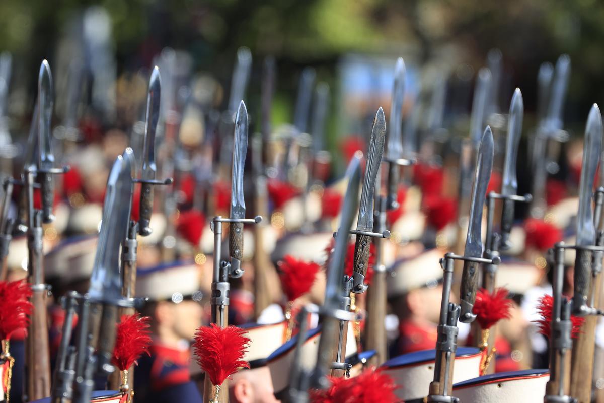 Desfile militar del Día de la Fiesta Naciona del 12 de octubre