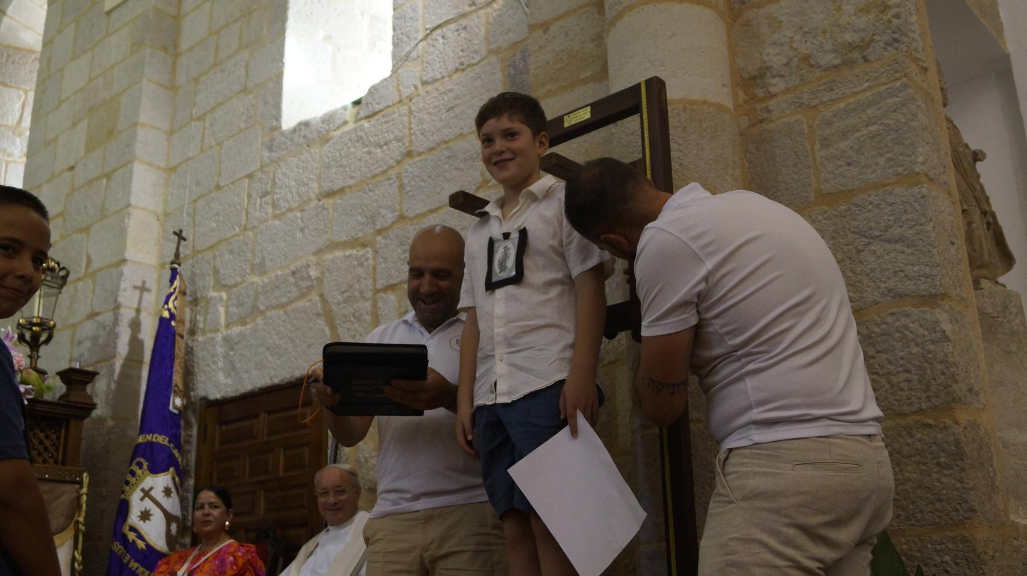 Procesión de los niños organizada por la Cofradía del Carmen de San Isidoro