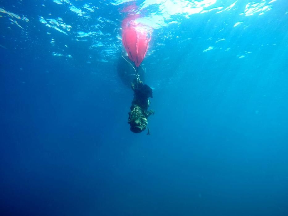 ONG Ghost Diving: recollir residus del fons marí sense contaminar