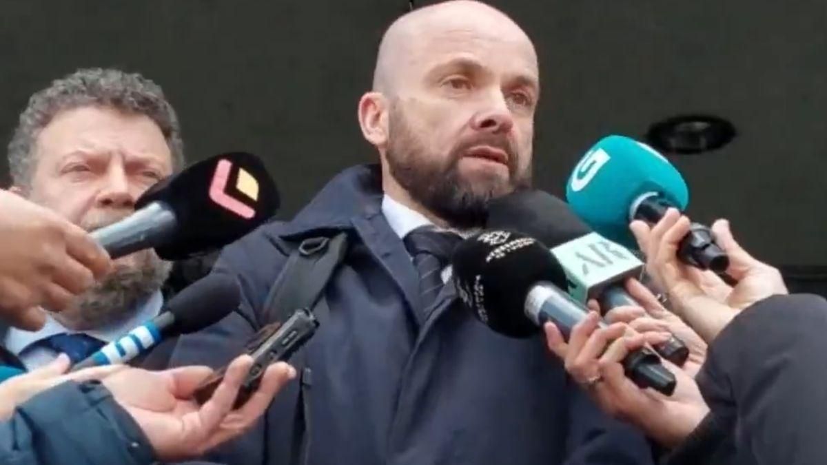 dc65ed4a El abogado de la familia de Déborah Fernández Cervera, Ramón Amoedo, tras presenciar el interrogatorio al que fue sometido el principal sospechoso del caso.