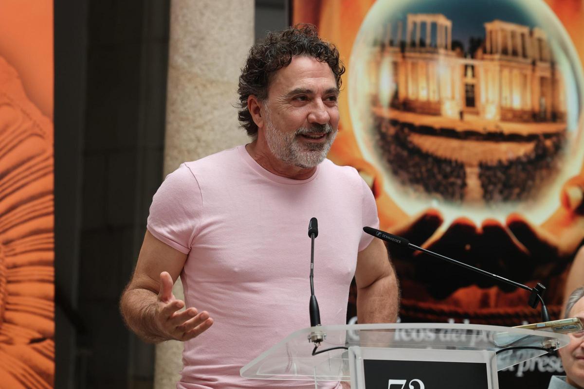 José Vicente Moirón en la presenatción del Festival en Medellín.