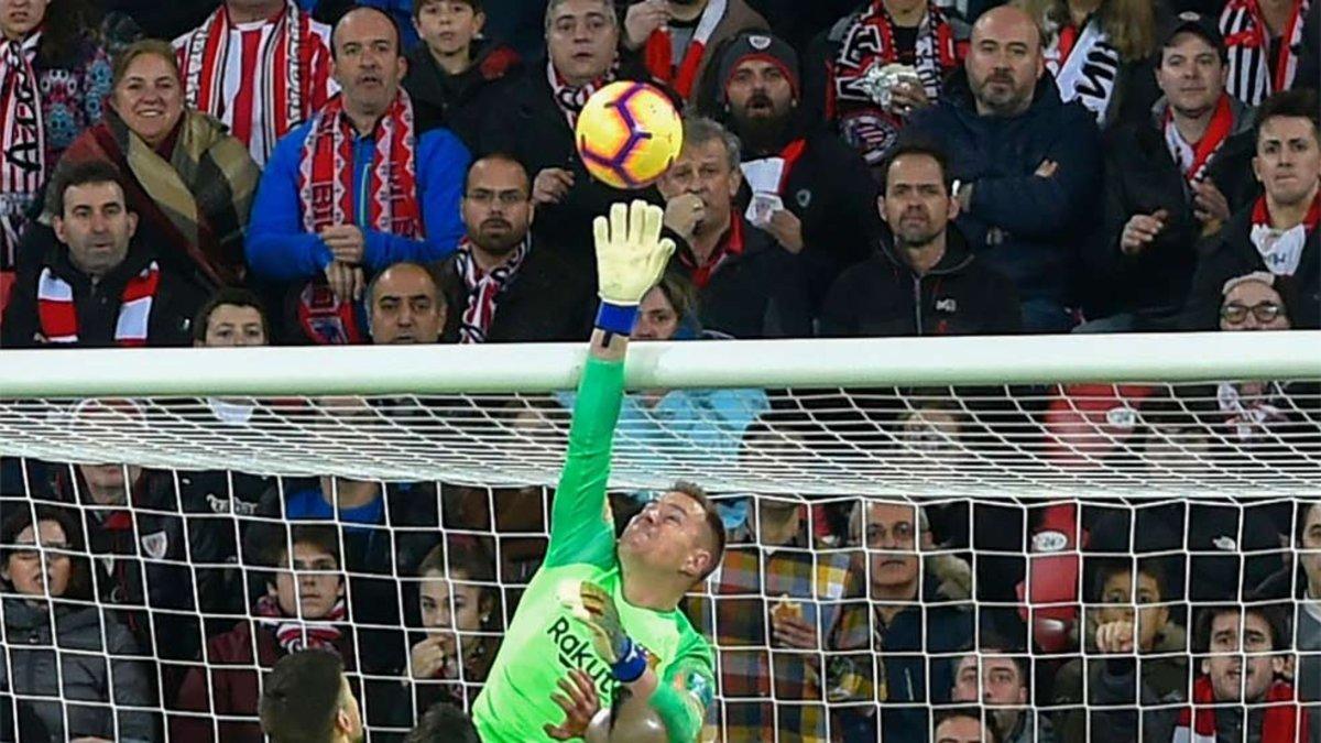 Ter Stegen puso la mano para salvar al Barça