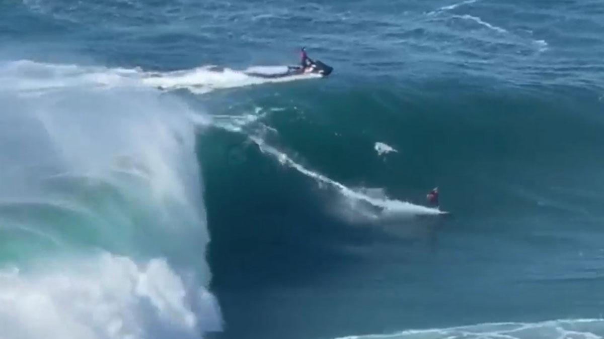 En la cresta de la ola de Nazaré