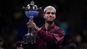 Alcaraz guanya a Tòquio i suma el seu vuitè títol de l’any