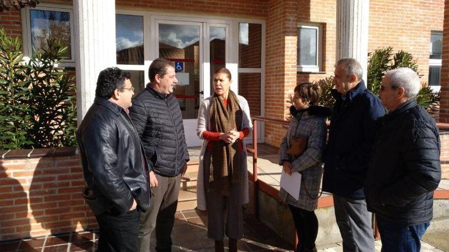 La delegada de la Junta, Clara San Damián, en su visita a Tierra de Campos