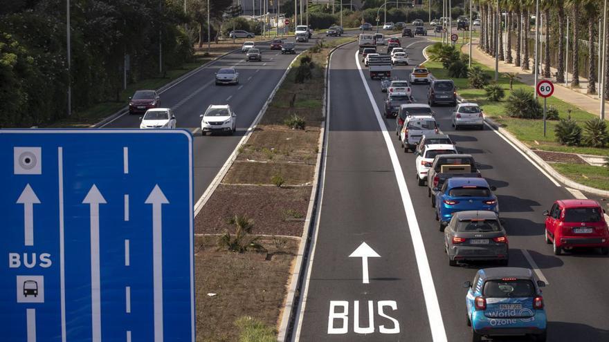 El PP prometió eliminar el carril bus VAO pese a la negativa de la DGT.