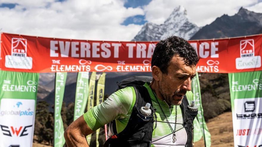 Un español conquista la Everest Trail Race