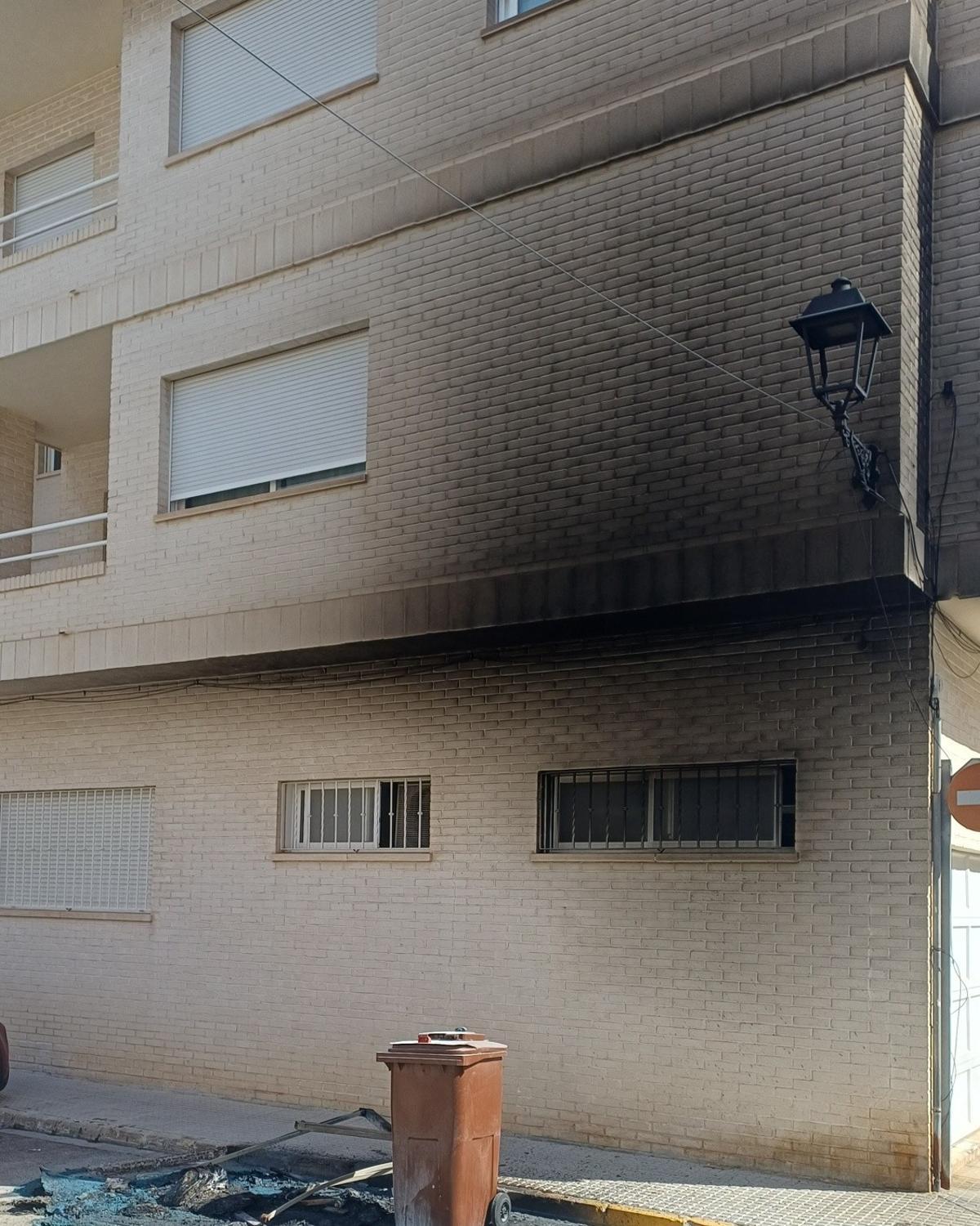 Restos de las llamas en la pared.