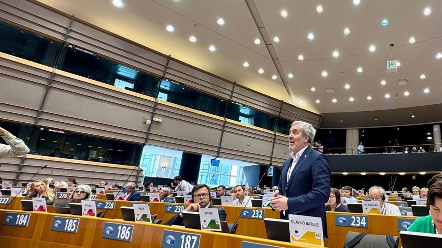 Clavijo solicita a Von der Leyen que blinde los fondos directos a las RUP para evitar que dependan del Estado