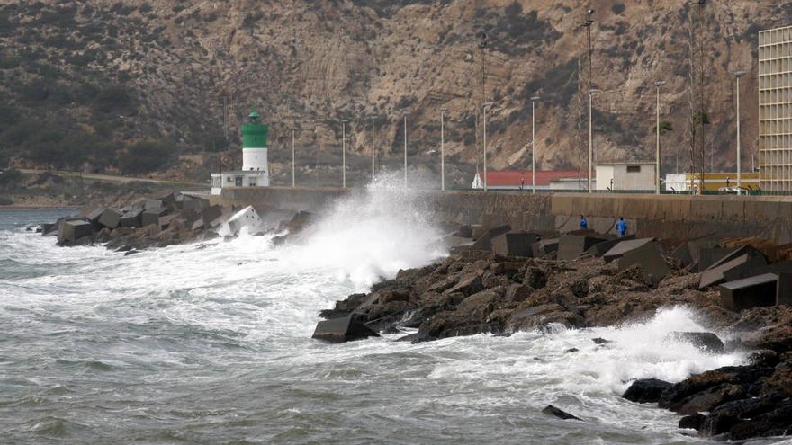 Fuerte oleaje en Cartagena