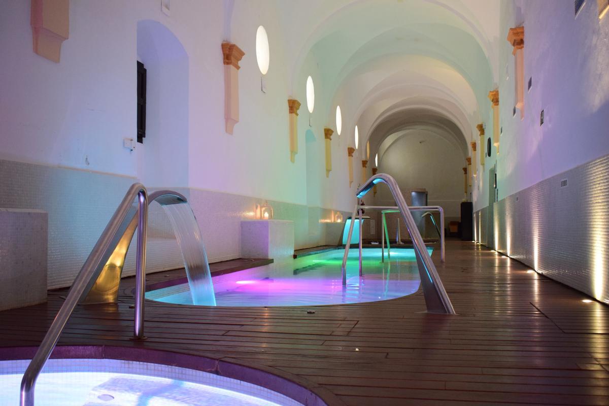 El spa del parque ofrece todo un espectáculo de luz y sonido