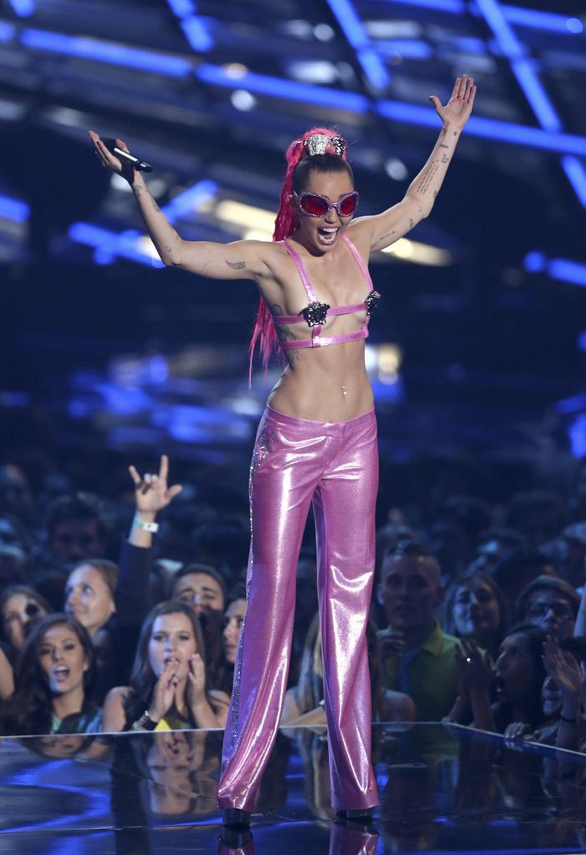 Miley Cyrus total pink