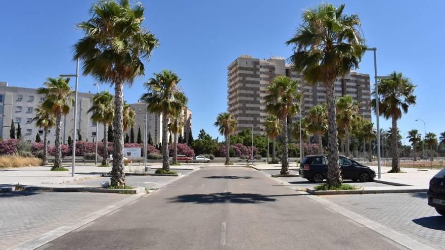 La calle Brotad, actualmente cortada, se abrirá al tráfico desde el Nou Llevant.