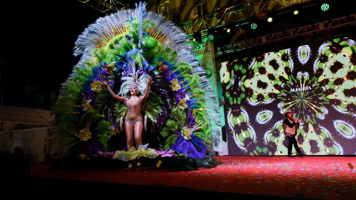 El Carnaval de Málaga ya toma las calles tras el pregón de Maxi.