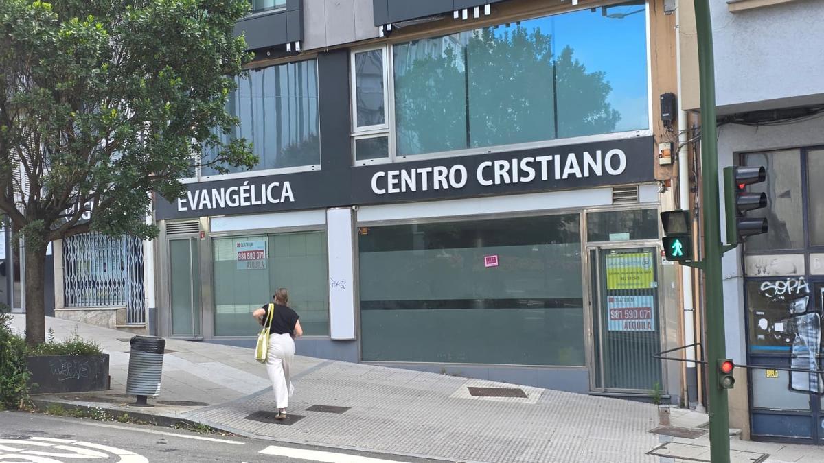 Antiguo local de Galident, debajo del Centro Cristiano