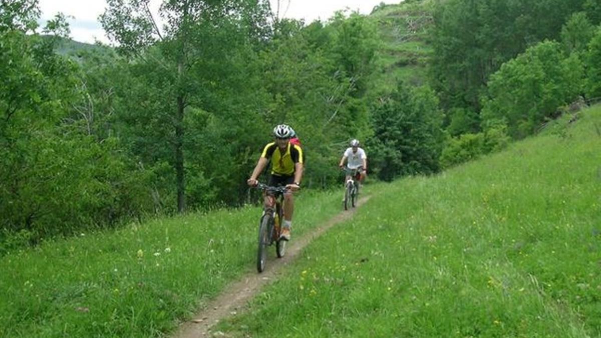 Ruta en bicicleta por el parque nacional de Aigüestortes