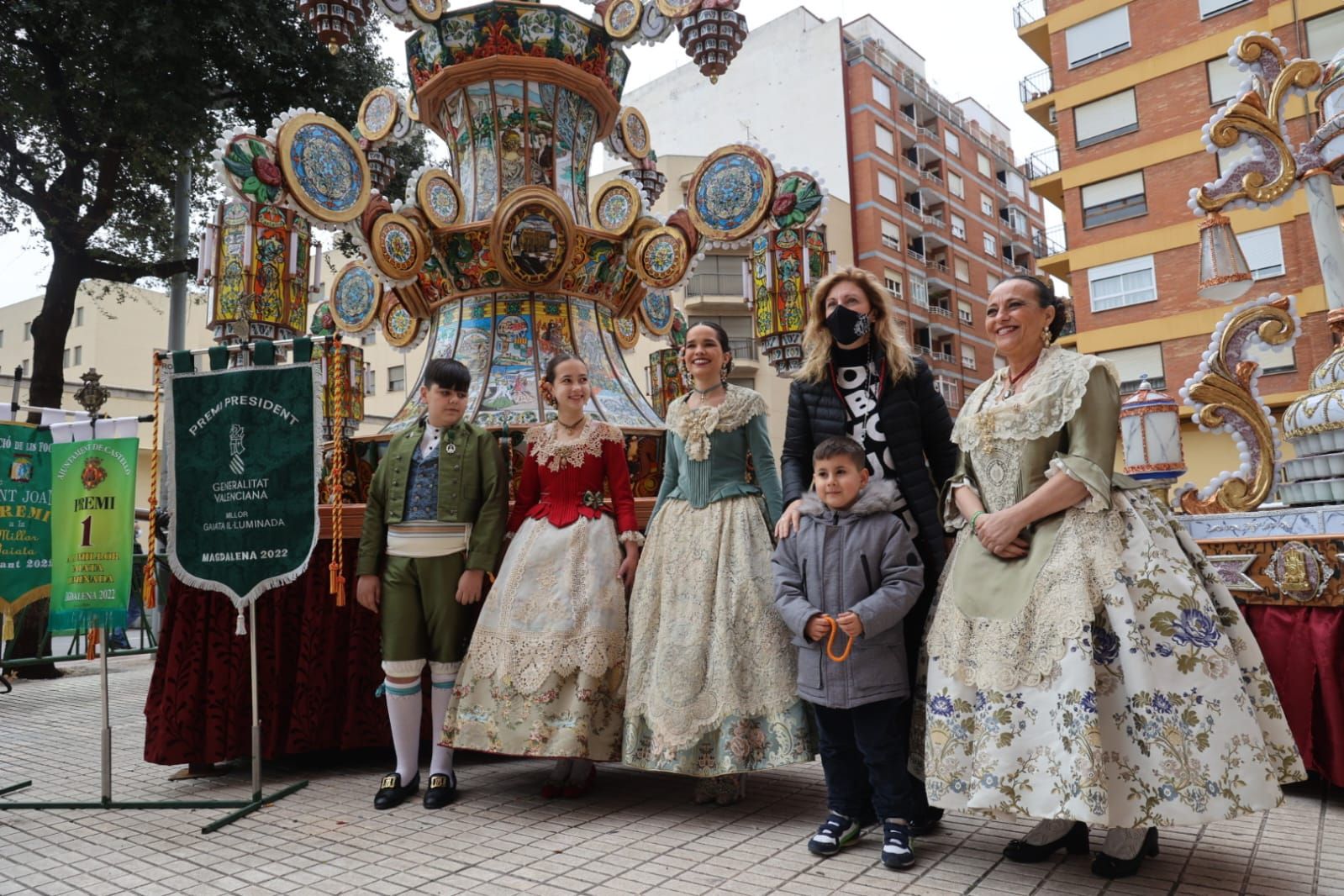 Visita de Ximo Puig y Amparo Marco a la Gaiata 15