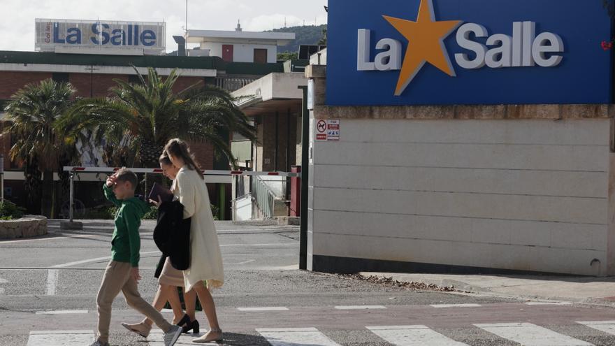 Los docentes de La Salle defienden a la profesora de catalán: &quot;Nos produce un asco nauseabundo que haya recibido amenazas de muerte&quot;