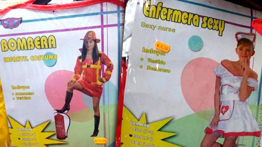 Disfraces para niñas de &quot;bombera&quot; y &quot;enfermera sexy&quot;. // Facua