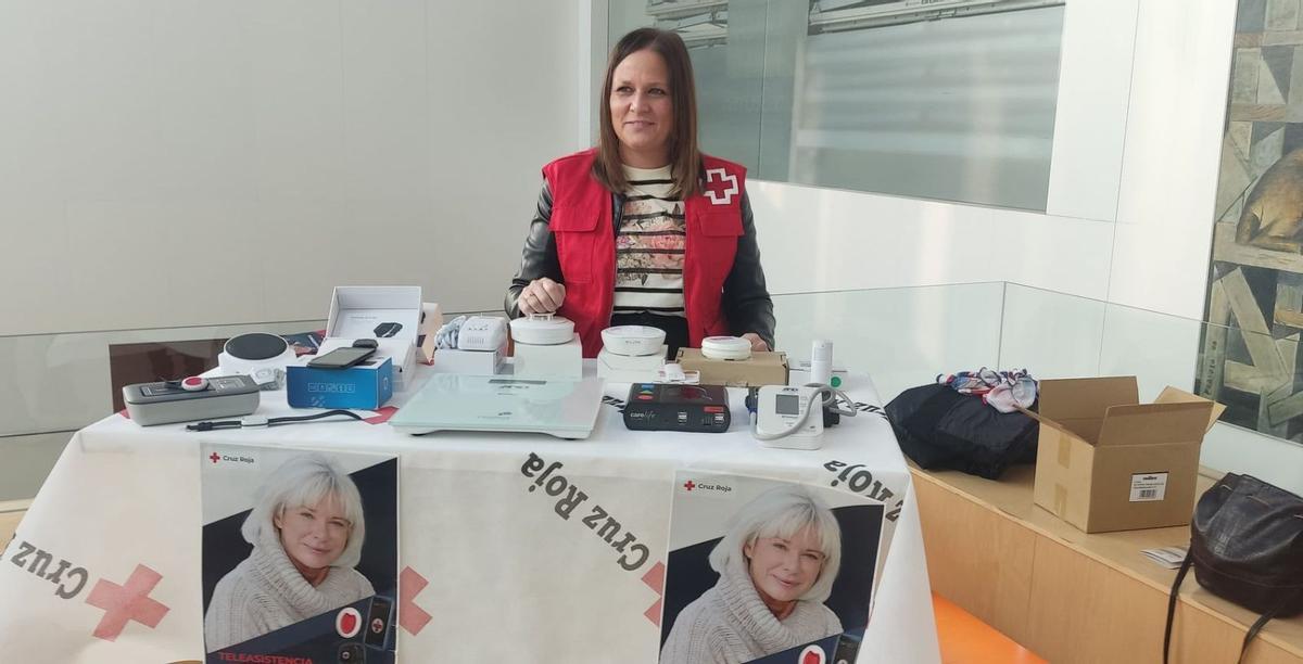 Alejandra González, responsable de Teleasistencia de Cruz Roja Española | J. N: