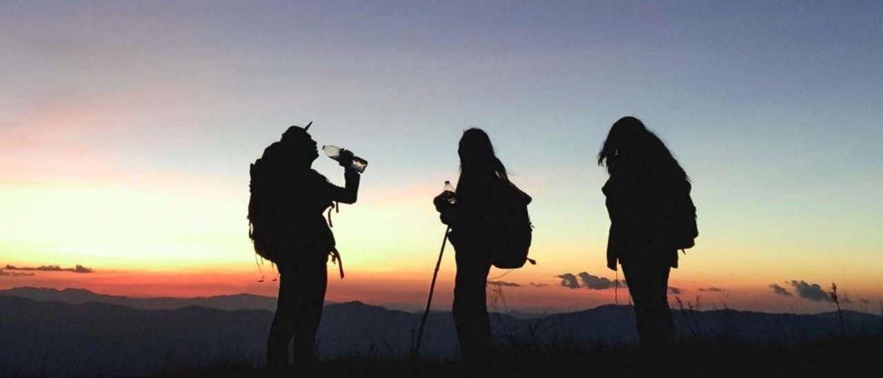 La provincia cacereña dispone de hasta cuatro trayectos para caminar hacia Compostela.