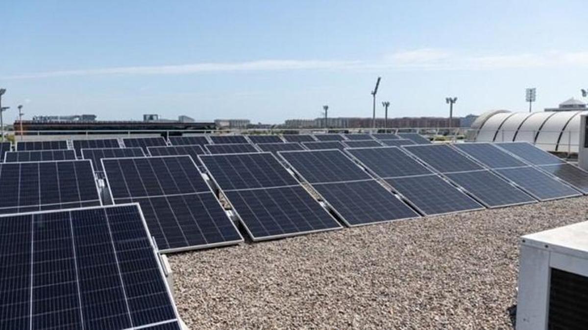 La UPV desenvolupa un treball que determina les superfícies més adequades per a instal·lar panells fotovoltaics.