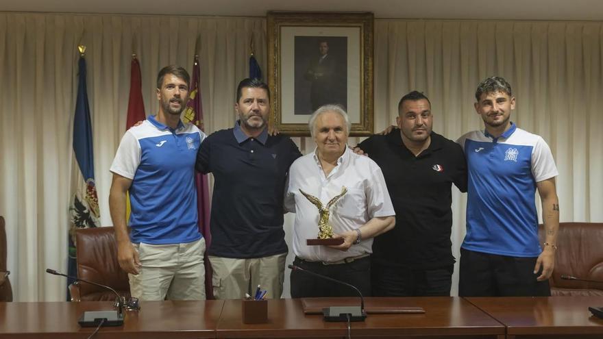 Pedro Reverte y Adrián Hernández, a un paso de renovar con el Águilas FC