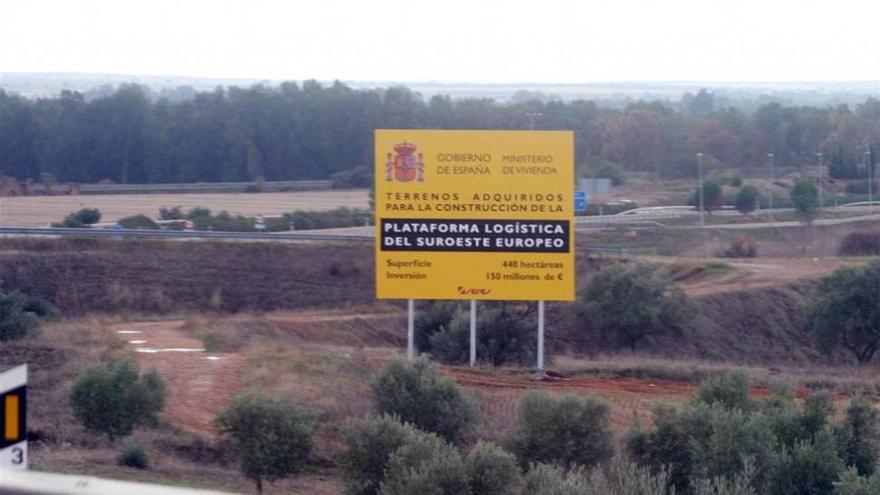 Adjudicada por 12,5 millones la obra de la Plataforma Logística de Badajoz