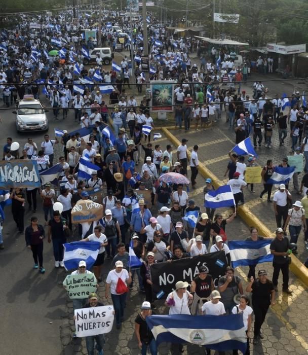 Multitudinaria marcha en Nicaragua