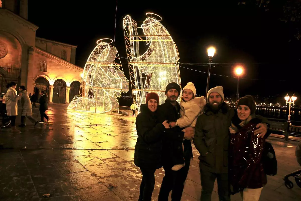 En imágenes: La Navidad en tres dimensiones de Gijón