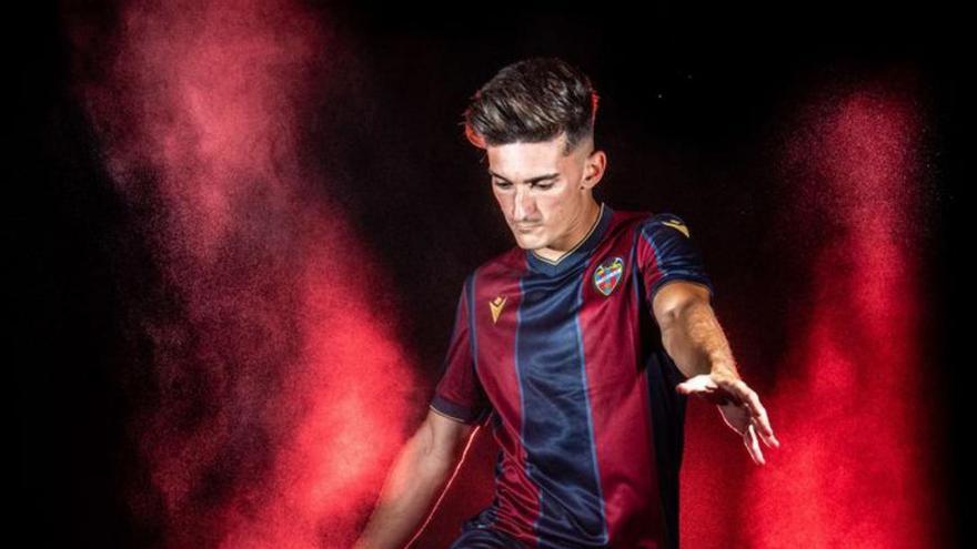 Así es la nueva camiseta del Levante UD para la próxima temporada