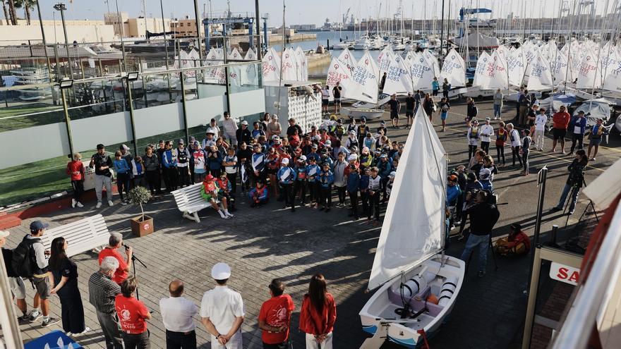 El Trofeo AECIO de Optimist del RCNGC cumple 38 años con &quot;gran orgullo&quot; y 120 regatistas en la línea de salida