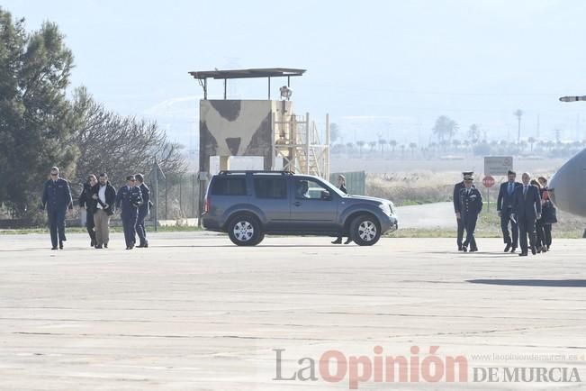 Homenaje al primer salto paracaidista militar en la Base Aérea de Alcantarilla