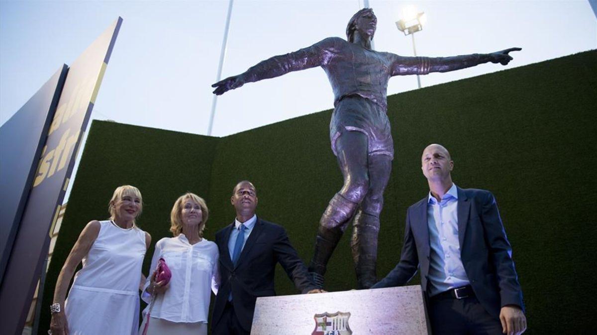 La estatua de Johan Cruyff fue inaugurada en 2019