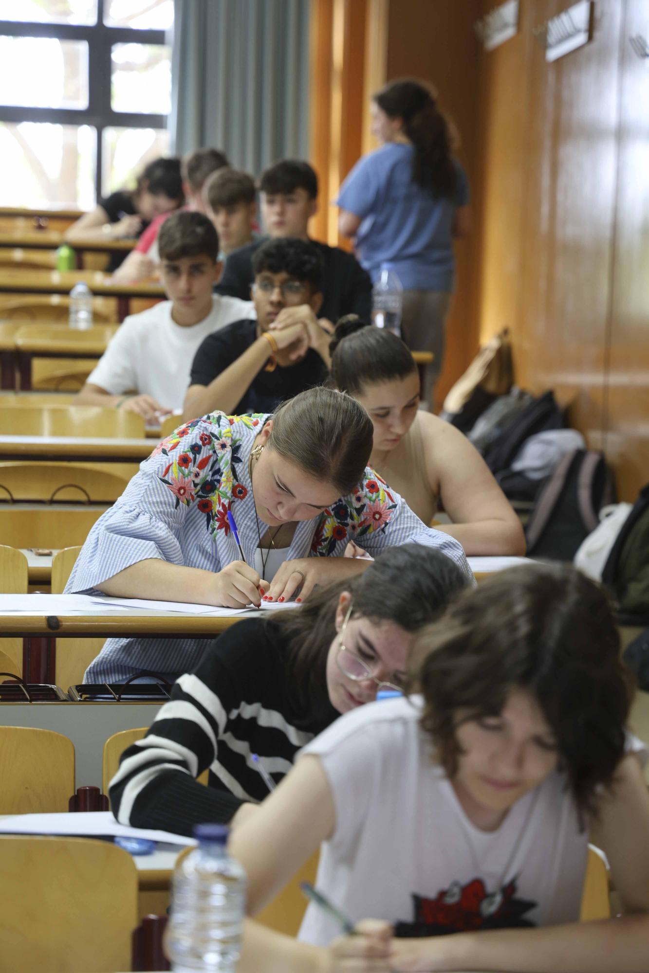 Primer día de la Selectividad 2023 en la Universidad de Alicante