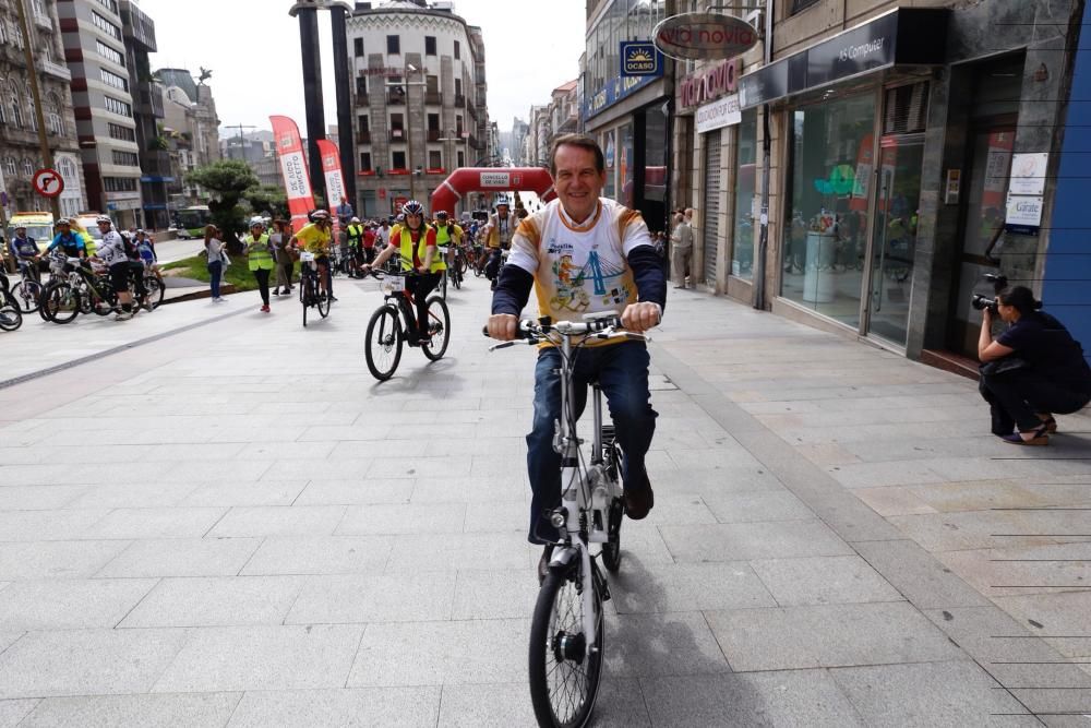 "A Pedaliña" pone a Vigo encima de la bici