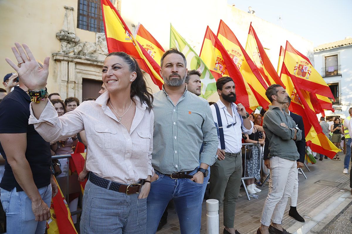 En imágenes el mitin de Vox en Córdoba con Abascal y Olona