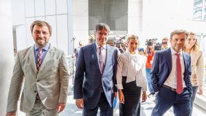 Carles Puigdemont y Toni Comín con Yolanda Díaz y Jaume Asens en Bruselas, el pasado 4 de septiembre.