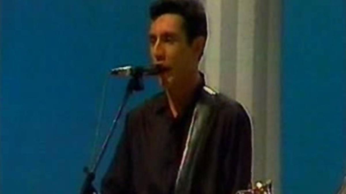 El músic madrileny de 48 anys, que va aparèixer mort al seu domicili de Madrid, va ser un nen prodigi de la ’movida madrileña’: tenia 13 anys quan va compondre ’Groenlandia’.