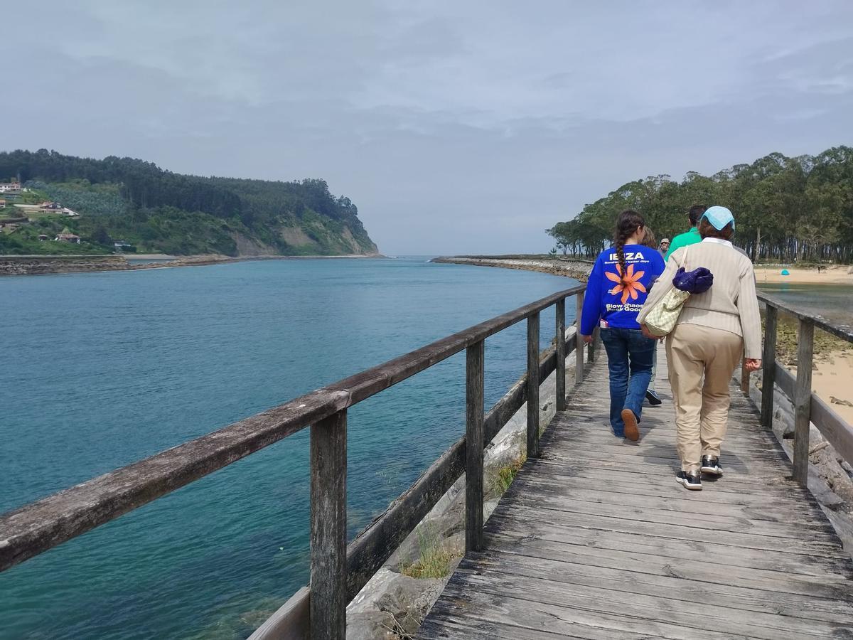 El deterioro del parque playa de Rodiles, en Villaviciosa, en imágenes