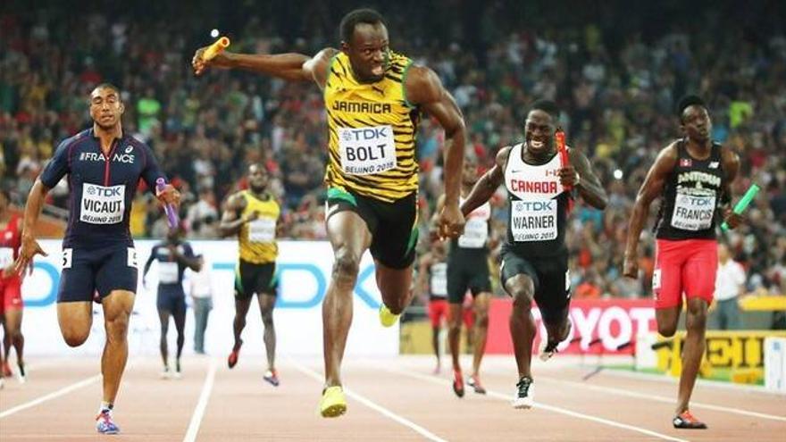 Bolt completa el triplete con el oro en el 4x100