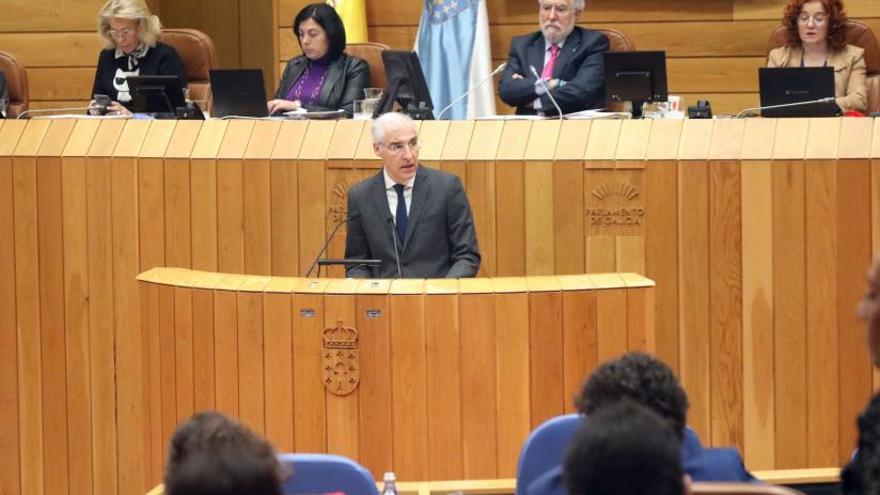 El vicepresidente Francisco Conde, aye en O Hórreo.   | FOTO: XOÁN ÁLVAREZ