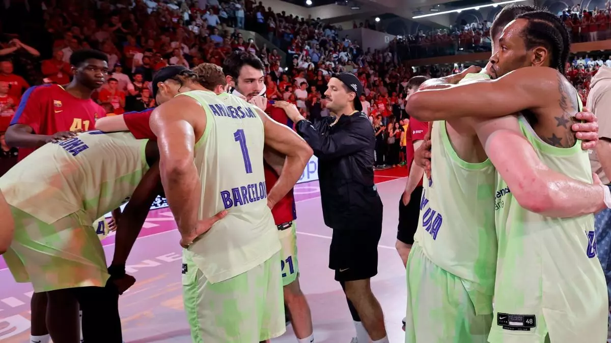 El 迆nico reproche a la ca赤da con orgullo del Bar?a de basket