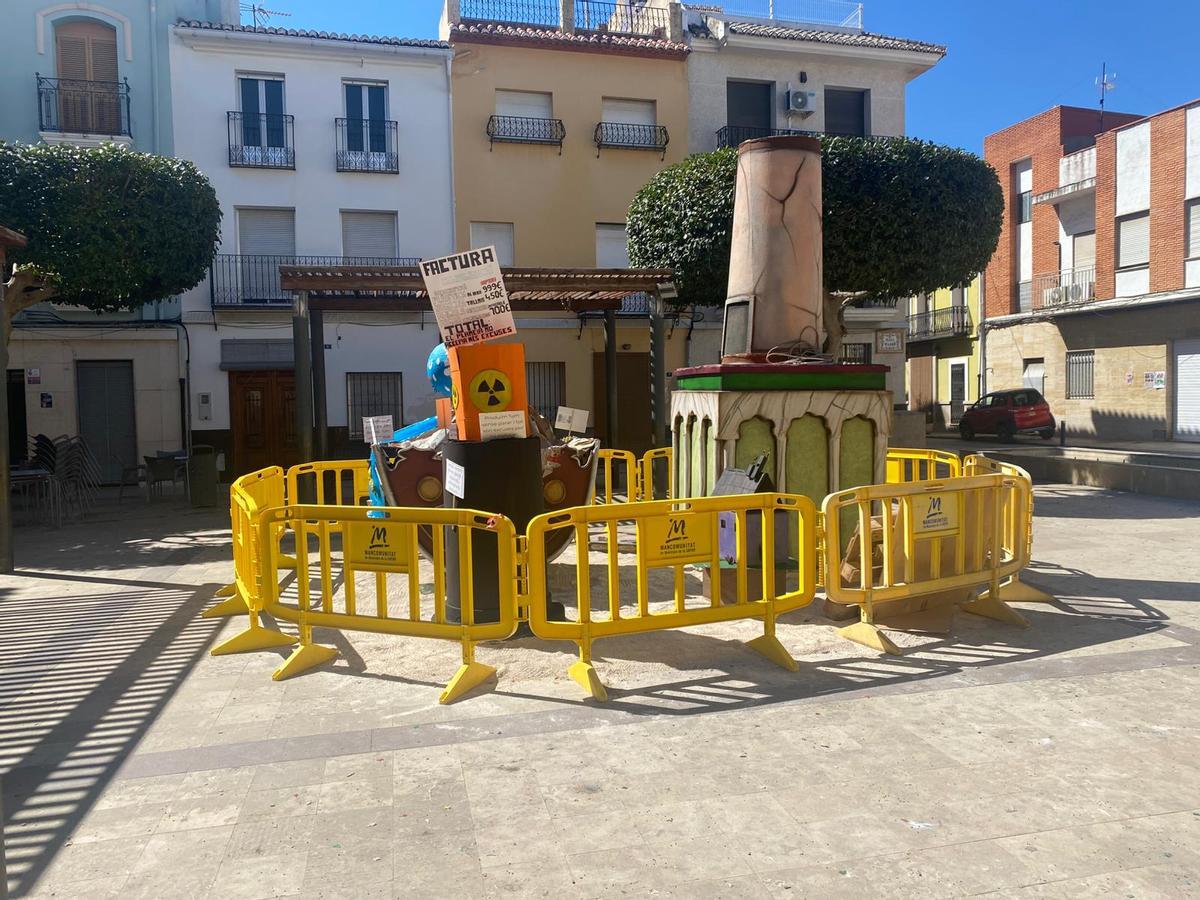 La Falla Municipal de l'Alqueria de la Comtessa está todavía por rematar