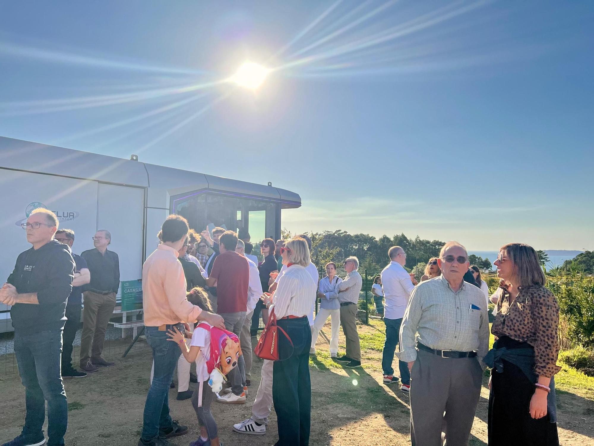 La presentación de las casas cápsula, en O Grove.