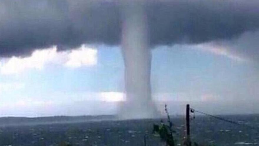 Tormenta de bulos sobre los tornados en Mallorca