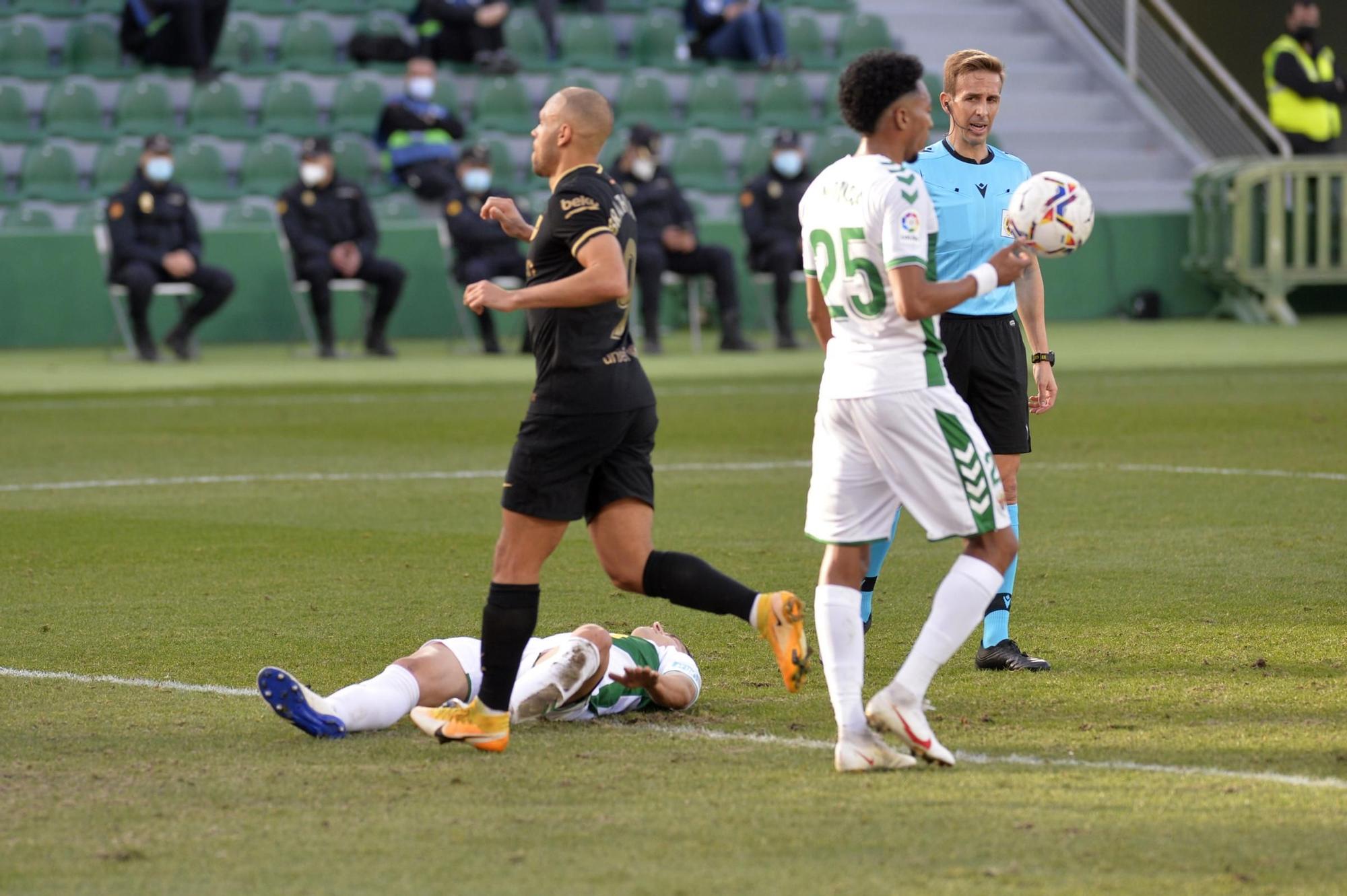 Las imágenes del Elche CF - CF Barcelona