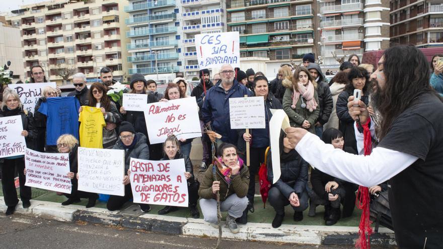 La protesta se realizó delante del Club Náutico